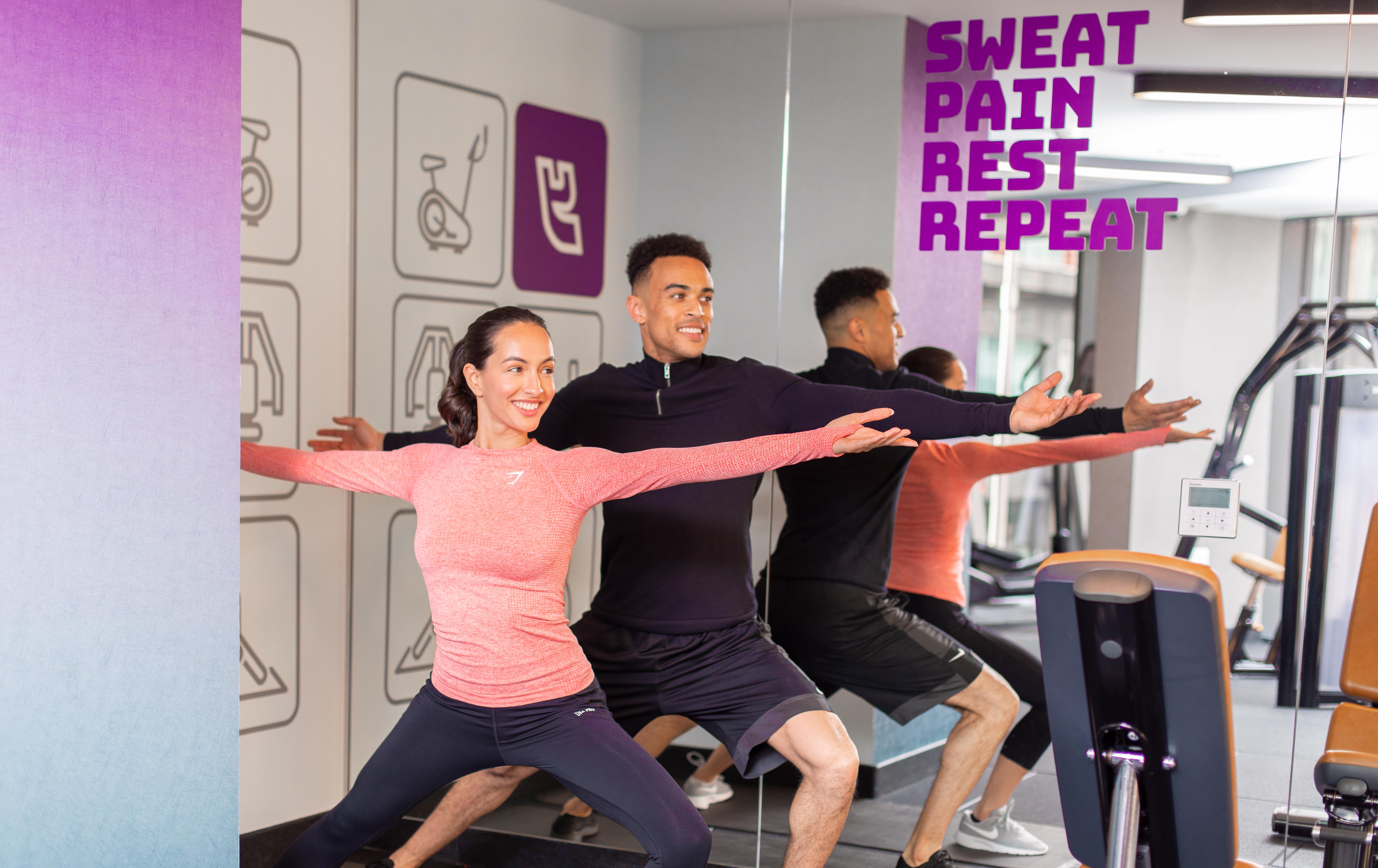 Yotel غلاسغو المظهر الخارجي الصورة Sweat Pain Rest Repeat