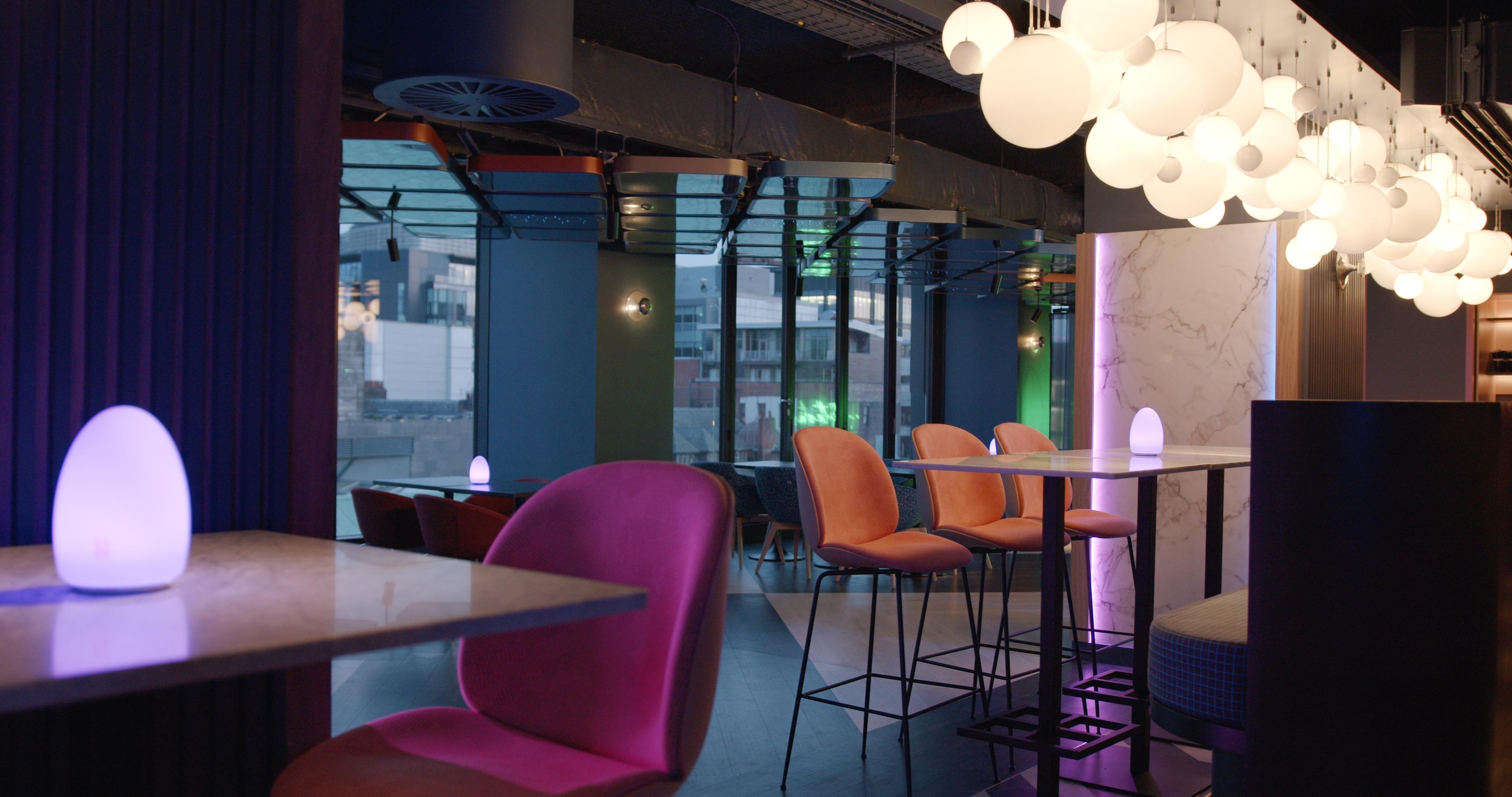 Yotel غلاسغو المظهر الخارجي الصورة Interior of the bar
